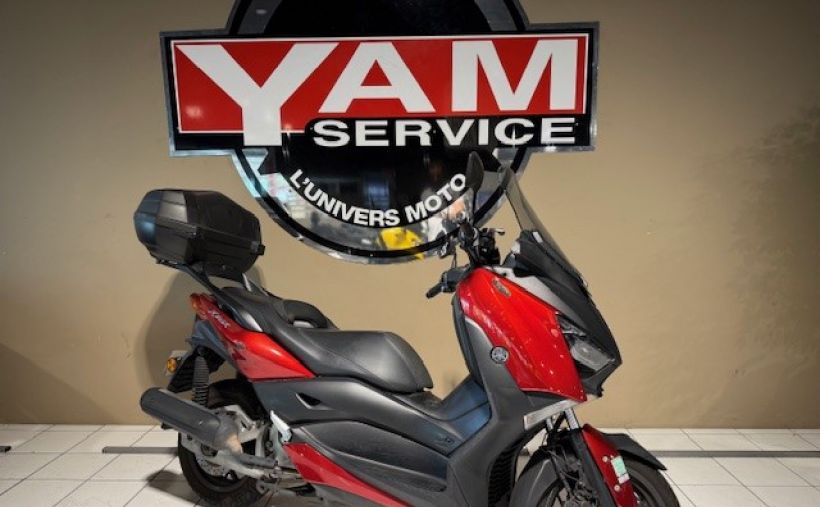 YAMAHA XMAX 125 1