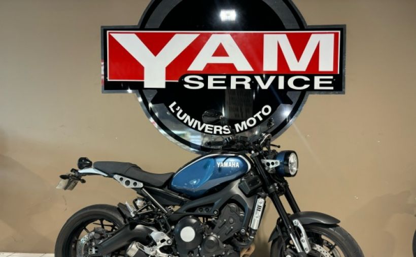 YAMAHA XSR 900 ABS 1