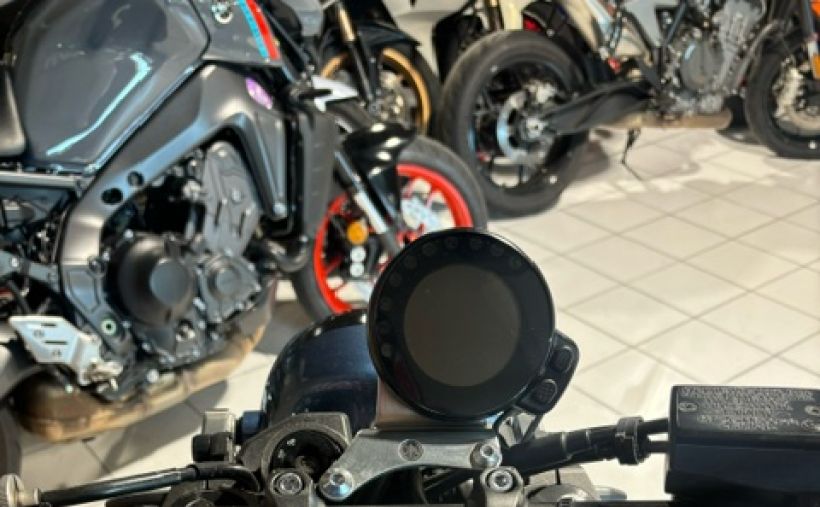 YAMAHA XSR 900 ABS 2
