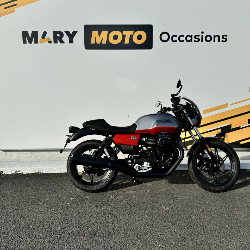 MOTO GUZZI V7 CORSA 13