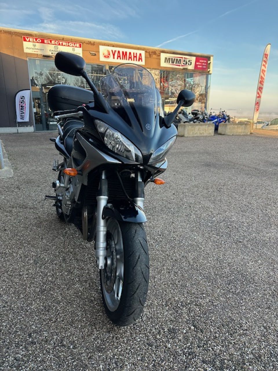 YAMAHA FZ6 600 FAZER 8