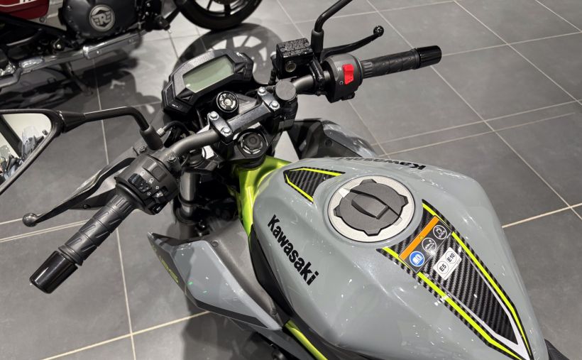 KAWASAKI z 125 10