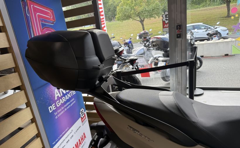 YAMAHA TRICITY 300 2