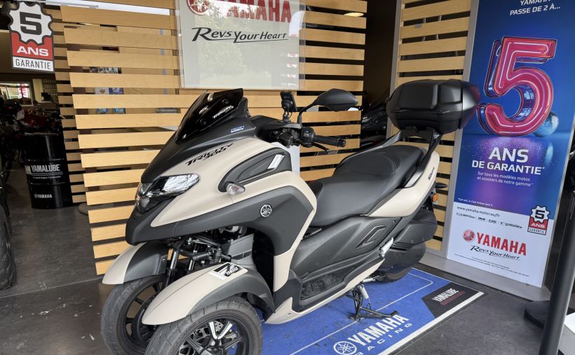 YAMAHA TRICITY 300 0