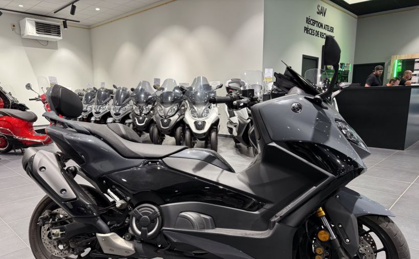 YAMAHA XP T-MAX 560 TECH MAX 1