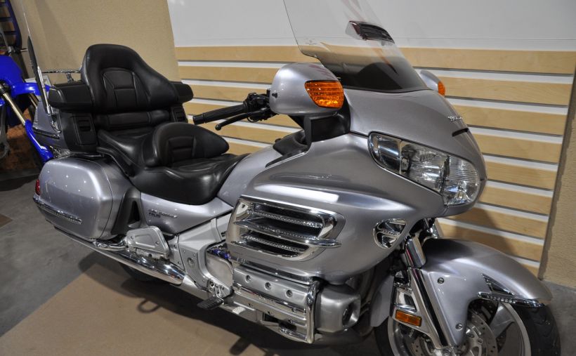 HONDA GL1800 GOLDWING 8