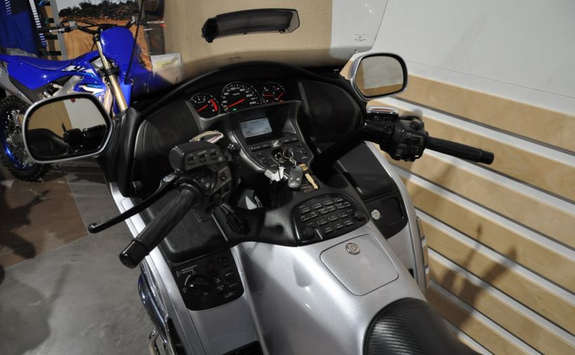 HONDA GL1800 GOLDWING 13
