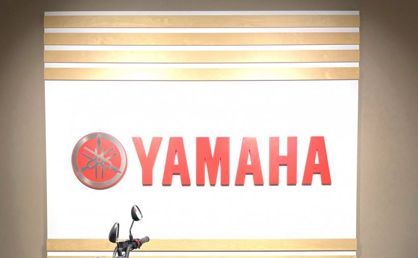 YAMAHA XSR 125 4