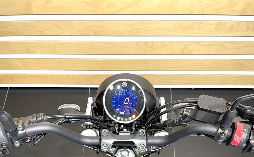 YAMAHA XSR 125 6
