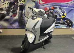 YAMAHA D'ELIGHT - 2025