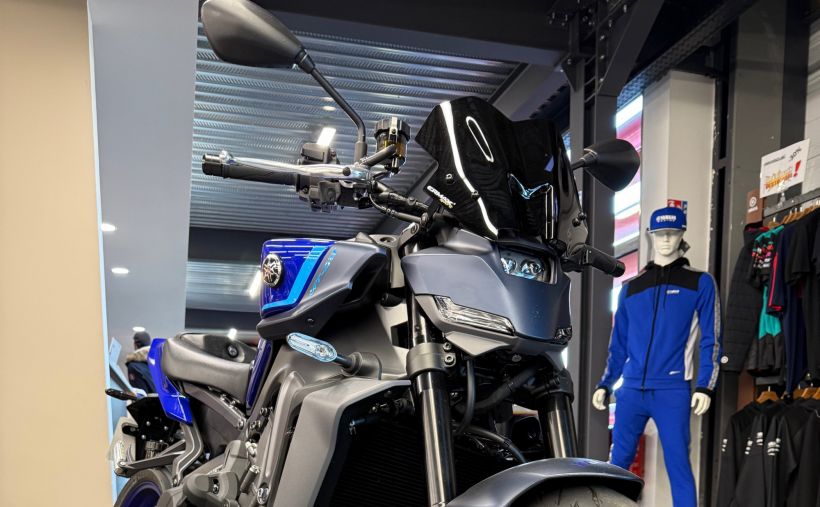 YAMAHA MT-09 1