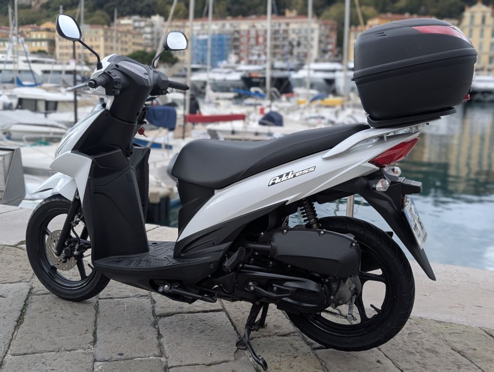 SUZUKI ADDRESS 110 7