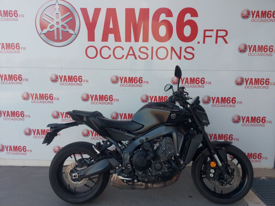 YAMAHA MT-09 0