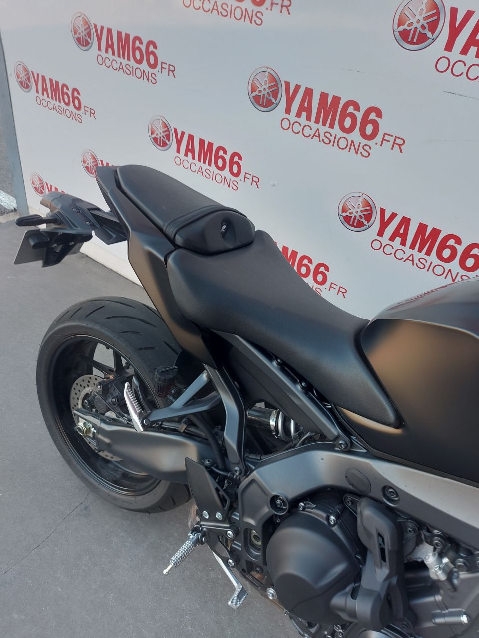 YAMAHA MT-09 2