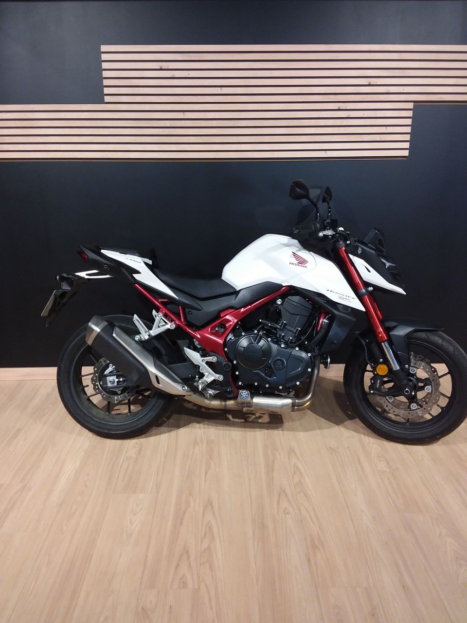 HONDA CB 750 HORNET 0