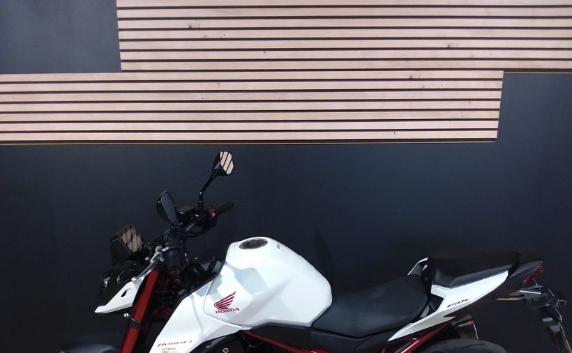 HONDA CB 750 HORNET 2
