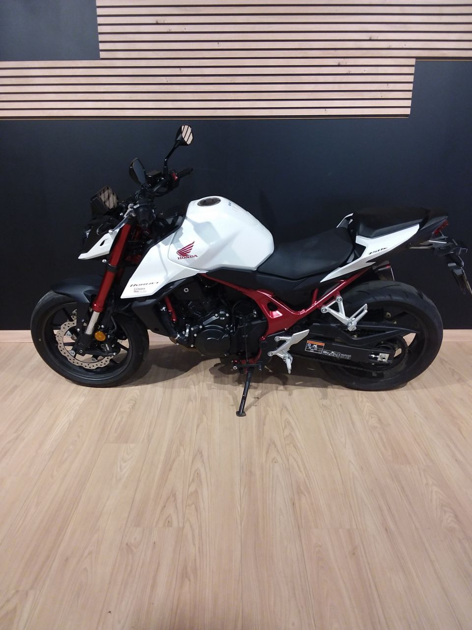 HONDA CB 750 HORNET 2