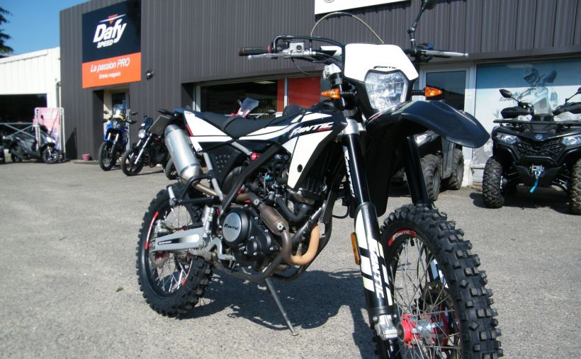 FANTIC XEF 125 PERFORMANCE 1