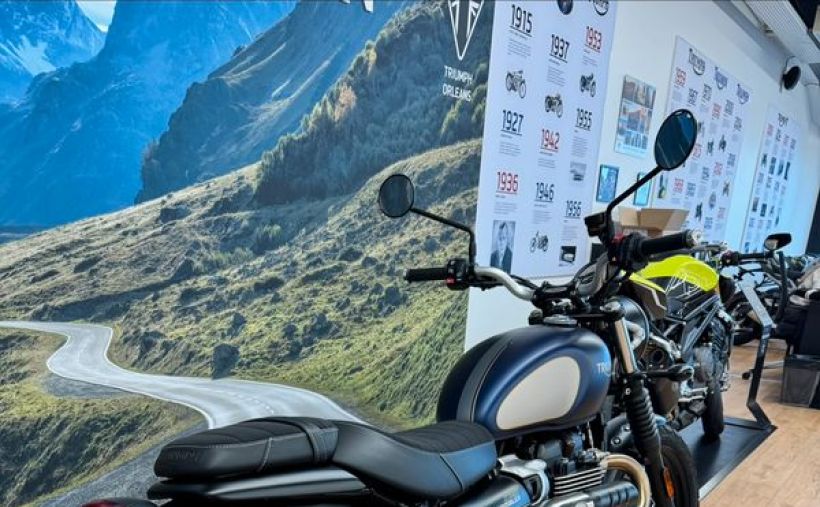 TRIUMPH STREET SCRAMBLER  900 6