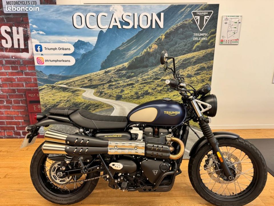 TRIUMPH STREET SCRAMBLER  900 0