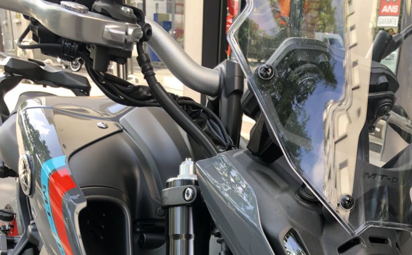 YAMAHA MT-09 22