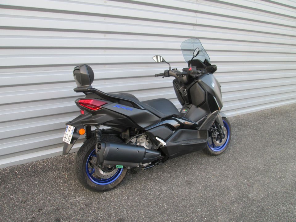 YAMAHA XMAX 300 16