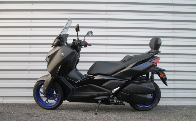YAMAHA XMAX 300 24