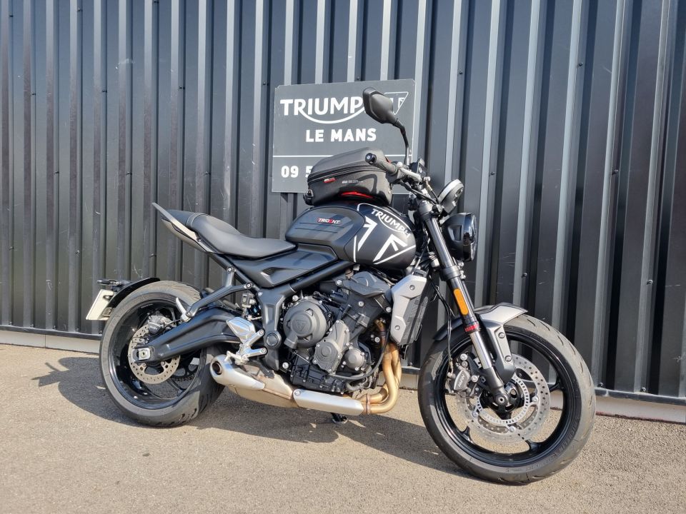 TRIUMPH TRIDENT 660 5