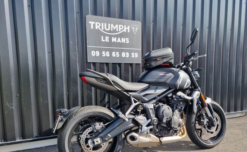 TRIUMPH TRIDENT 660 10