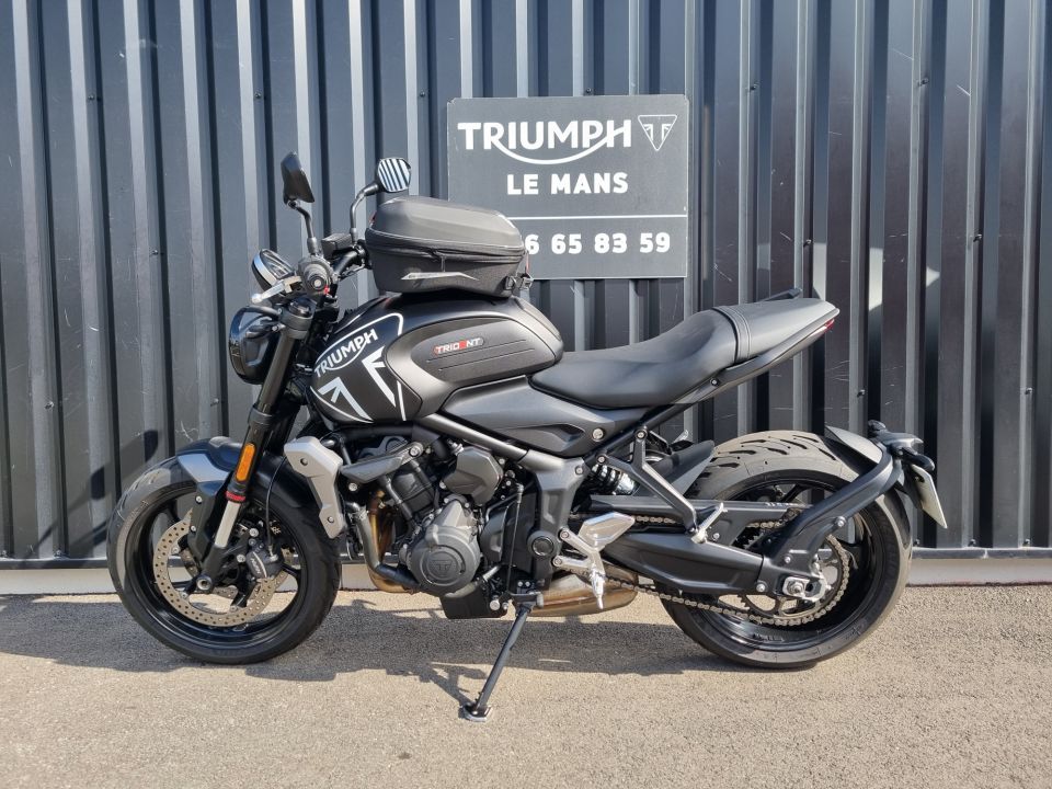 TRIUMPH TRIDENT 660 15