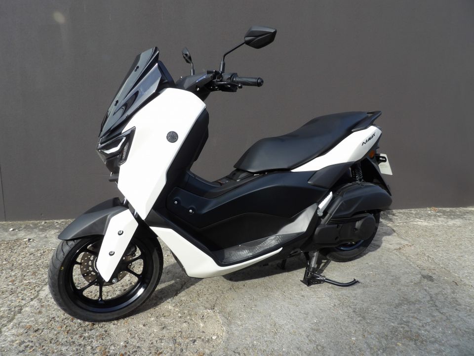 YAMAHA NMAX 125 6