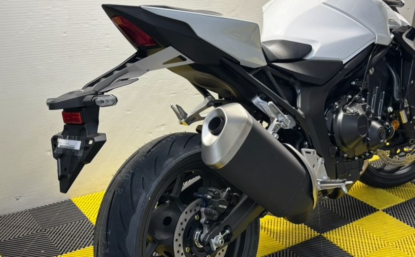 HONDA CB 1000 Hornet 4
