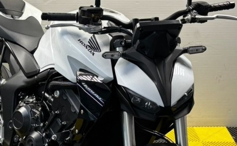 HONDA CB 1000 Hornet 2