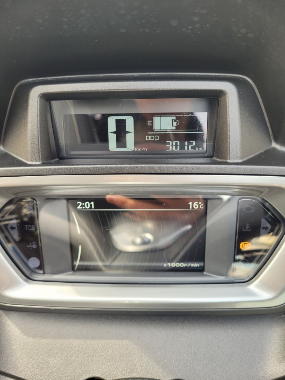 YAMAHA XMAX 125 TECH MAX 18