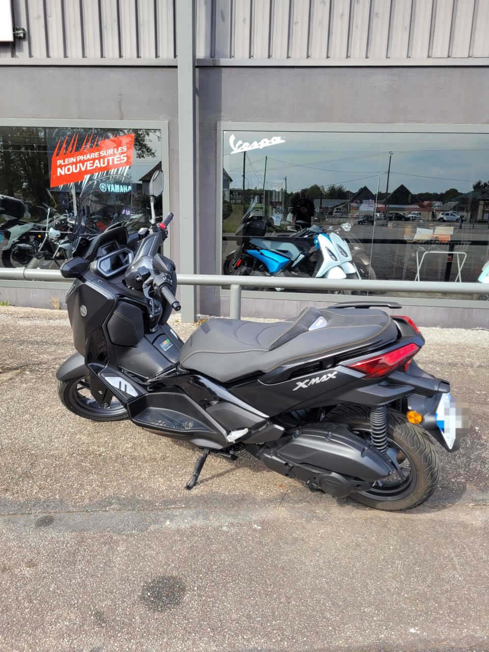 YAMAHA XMAX 125 TECH MAX 9