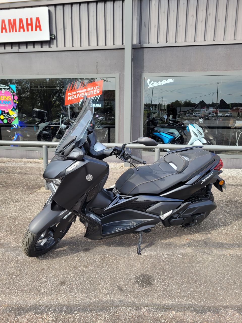 YAMAHA XMAX 125 TECH MAX 12