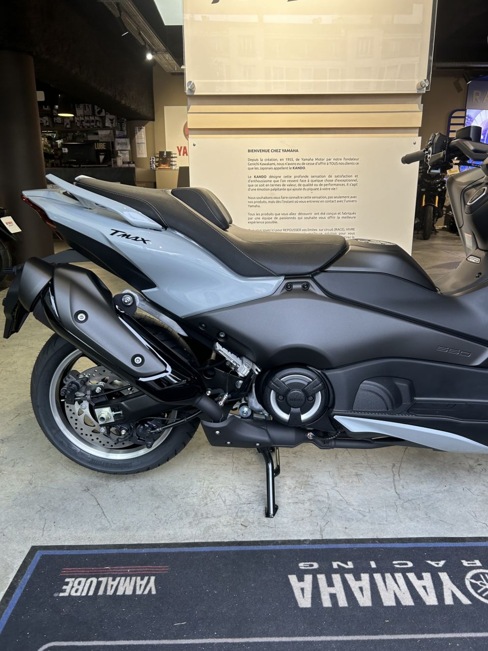 YAMAHA XP T-MAX 560 TECH MAX 2