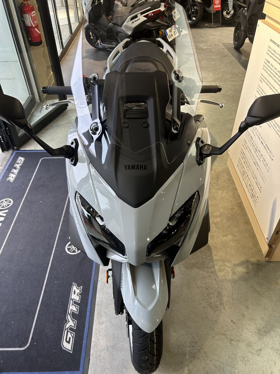 YAMAHA XP T-MAX 560 TECH MAX 6