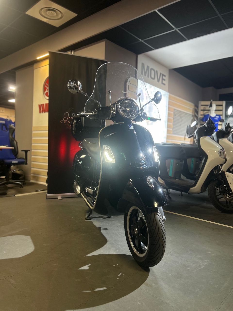 PIAGGIO GTS 310 HPE 1