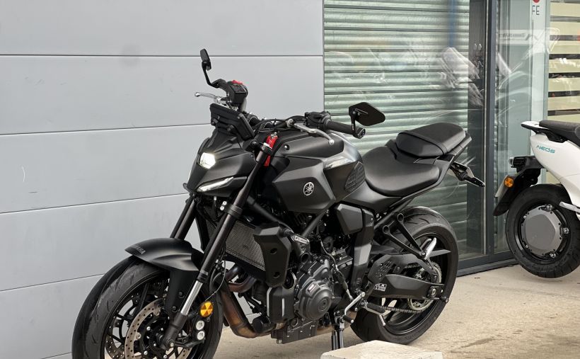 YAMAHA MT-07 (47.5CV) 4
