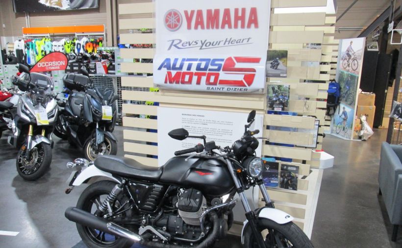 MOTO GUZZI MOTO GUZZI V7 II 0