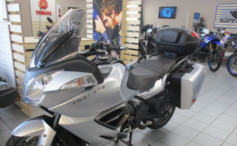 TRIUMPH TROPHY 1200 SE 0