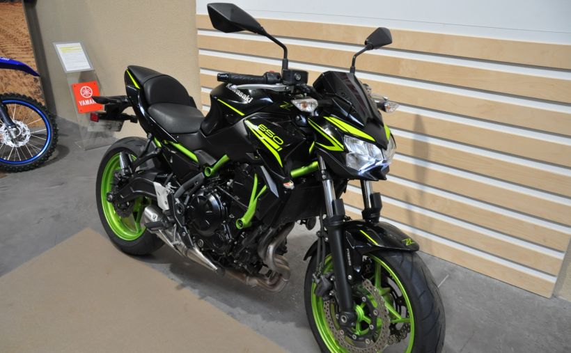 KAWASAKI Z 650 (47.5CV) 11