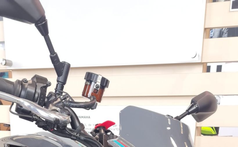 YAMAHA MT-10 5