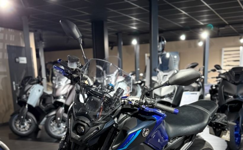 YAMAHA MT-09 0