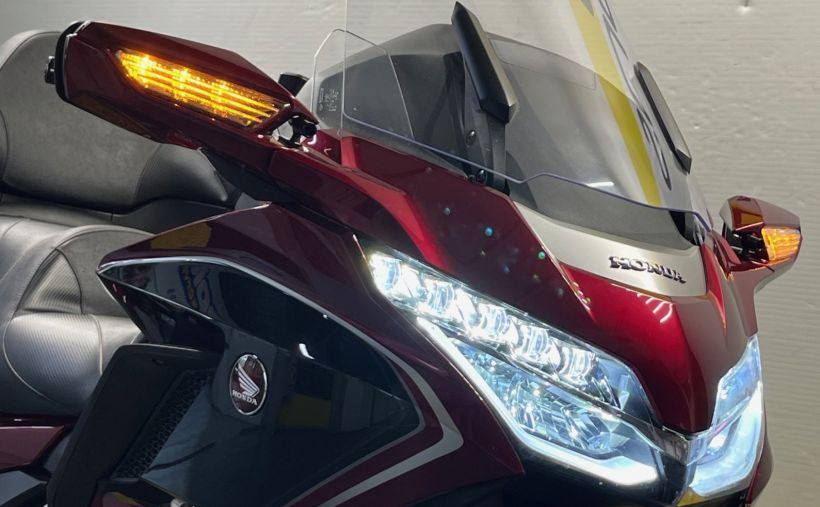HONDA GL1800 GOLDWING 12