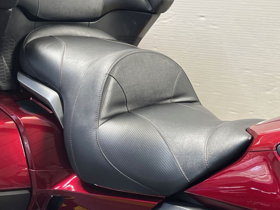 HONDA GL1800 GOLDWING 36