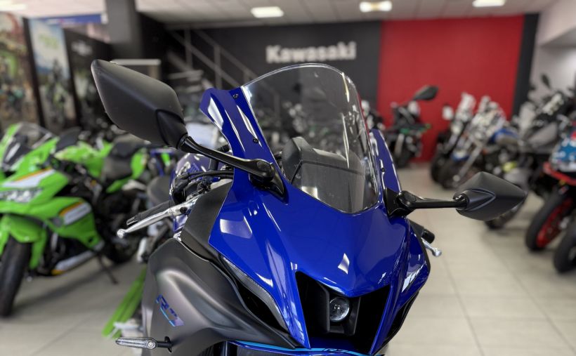 YAMAHA YZF-R7 1