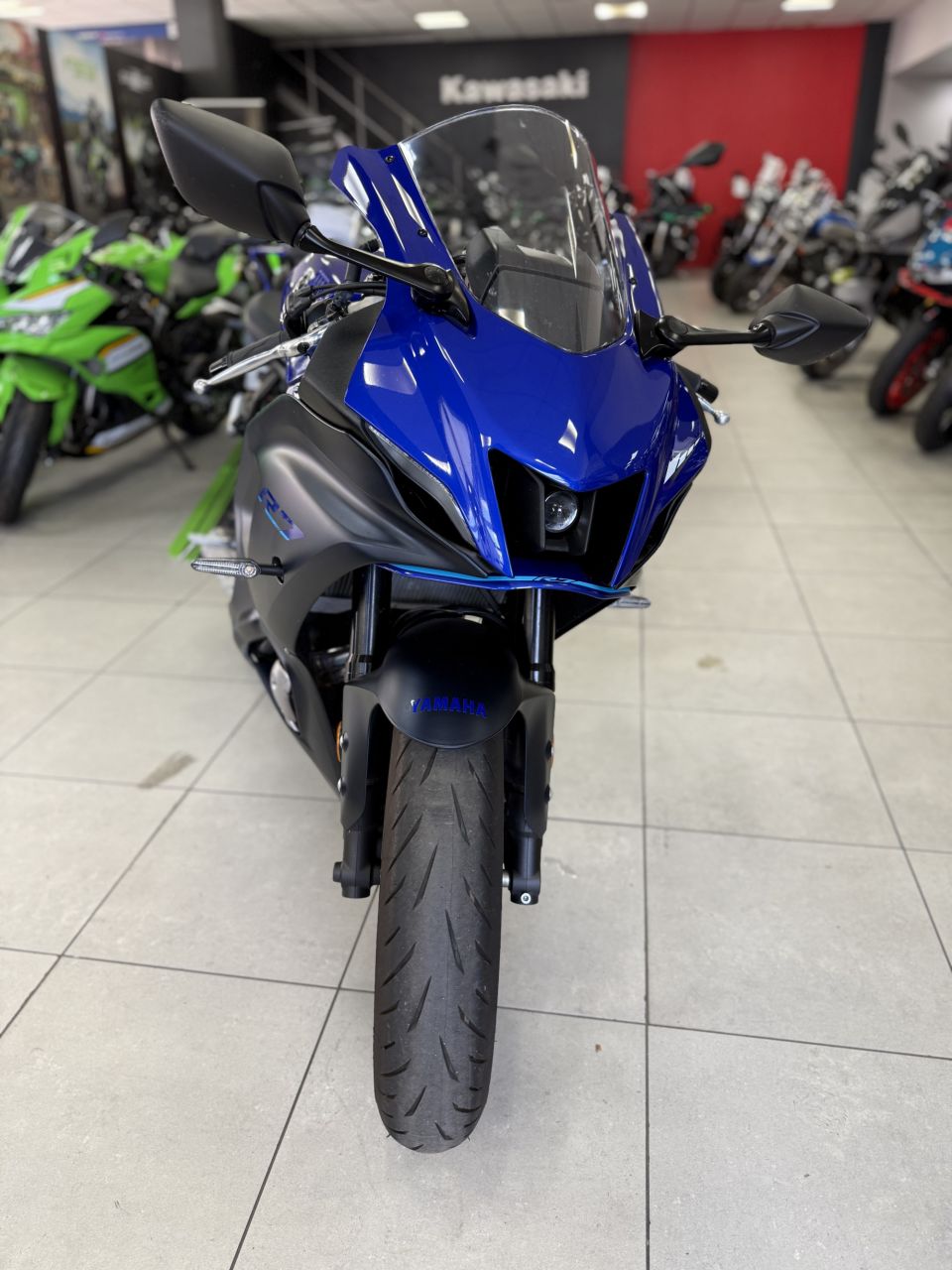 YAMAHA YZF-R7 9