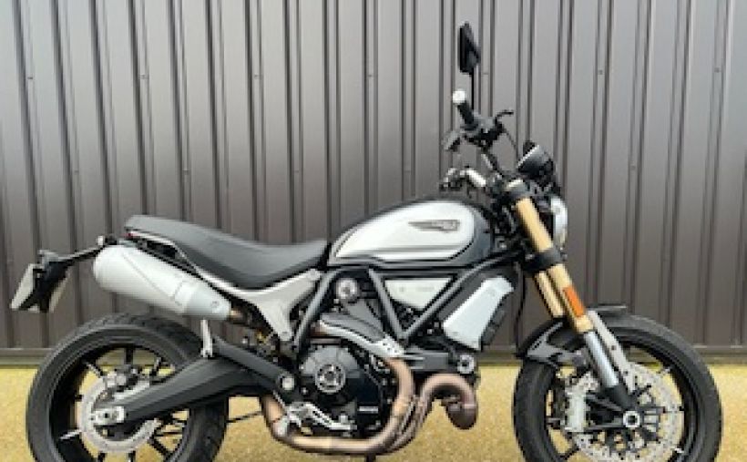 DUCATI SCRAMBLER 0